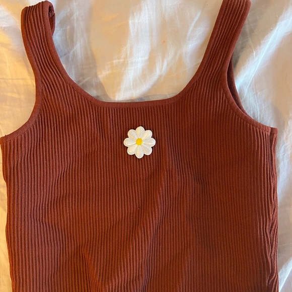 Daisy patch crop top - Picture 2 of 4